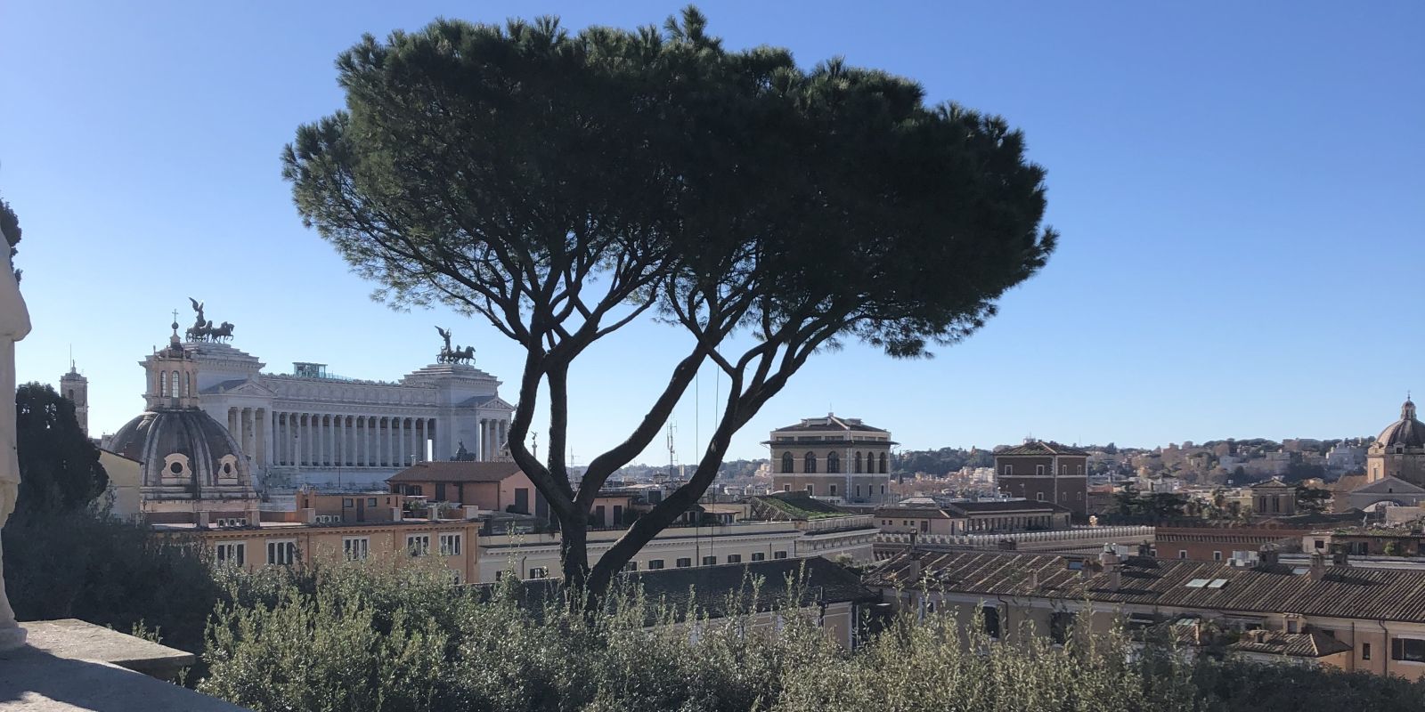 Rome Palais Colonna vue panoramique des jardins 1600X800