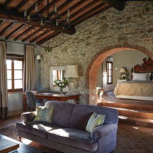 Voyagealitalienne Castello di Casole exclusive suite