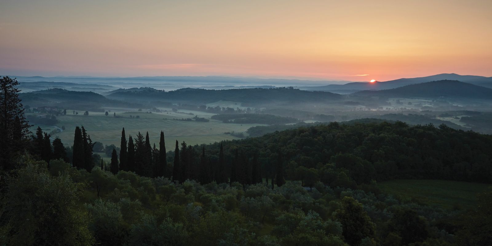 Voyagealitalienne Castello di Casole paysage 1600x800 1