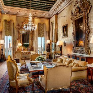 Voyagealitalienne Danieli Salon suite du Doge