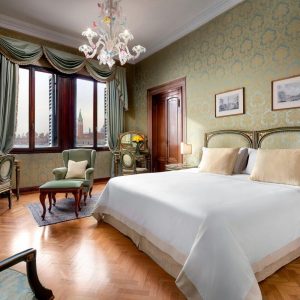 Voyagealitalienne Danieli chambre premium vue lagune