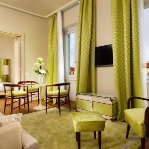 Voyagealitalienne Grand hotel de la Minerva suite