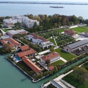 Voyagealitalienne JW Marriott vue aerienne
