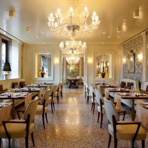 Voyagealitalienne Londra Palace Restaurant Do Leoni