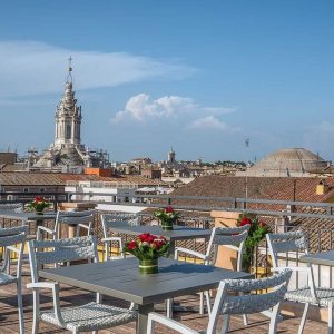 Voyagealitalienne Martis Palace rooftop bar