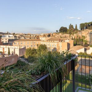 Voyagealitalienne Palazzo Velabro garden view luxury suite vue Palatin