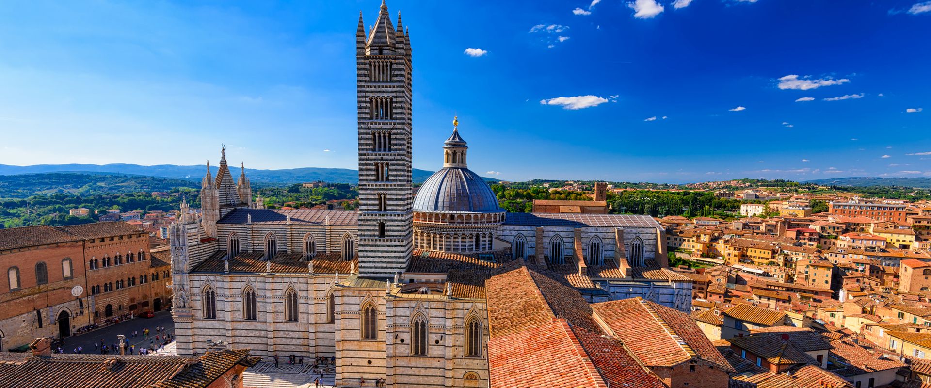 Voyagealitalienne Sienne Duomo 1920x800 1