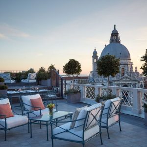 Voyagealitalienne St Regis Venice Terrasse Santa Maria Suite