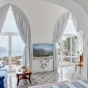 Voyagealitalienne Caruso executive junior suite2