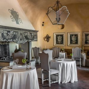 Voyagealitalienne CastellodelNero restaurant la Torre