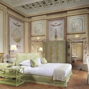 Voyagealitalienne CastellodelNero suite deluxe2