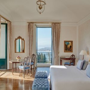 Voyagealitalienne GrandHotelTimeo suite2