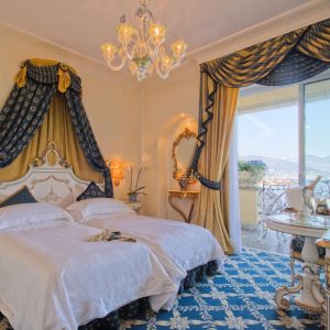 Voyagealitalienne Villa Aminta chambre deluxe vue lac