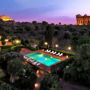 Voyagealitalienne Villa Athena exterieur nuit