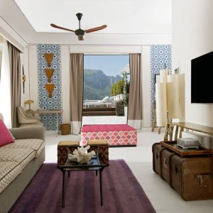 Voyagealitalienne Capri Tiberio Palace salonsuite1200x800